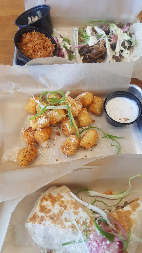 Chinitos Tacos image