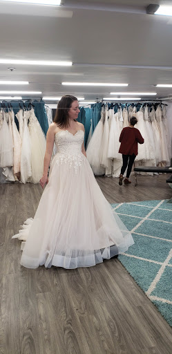 Bridal Shop «Second Summer Bride, By Appointment», reviews and photos, 1433 Fulton Ave A, Sacramento, CA 95825, USA