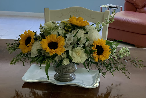 Florist «Hassell Florist», reviews and photos, 1679 Drew St, Clearwater, FL 33755, USA