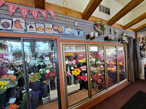 Florist «Dynamic Flowers of Royal Oak», reviews and photos, 3221 N Main St, Royal Oak, MI 48073, USA