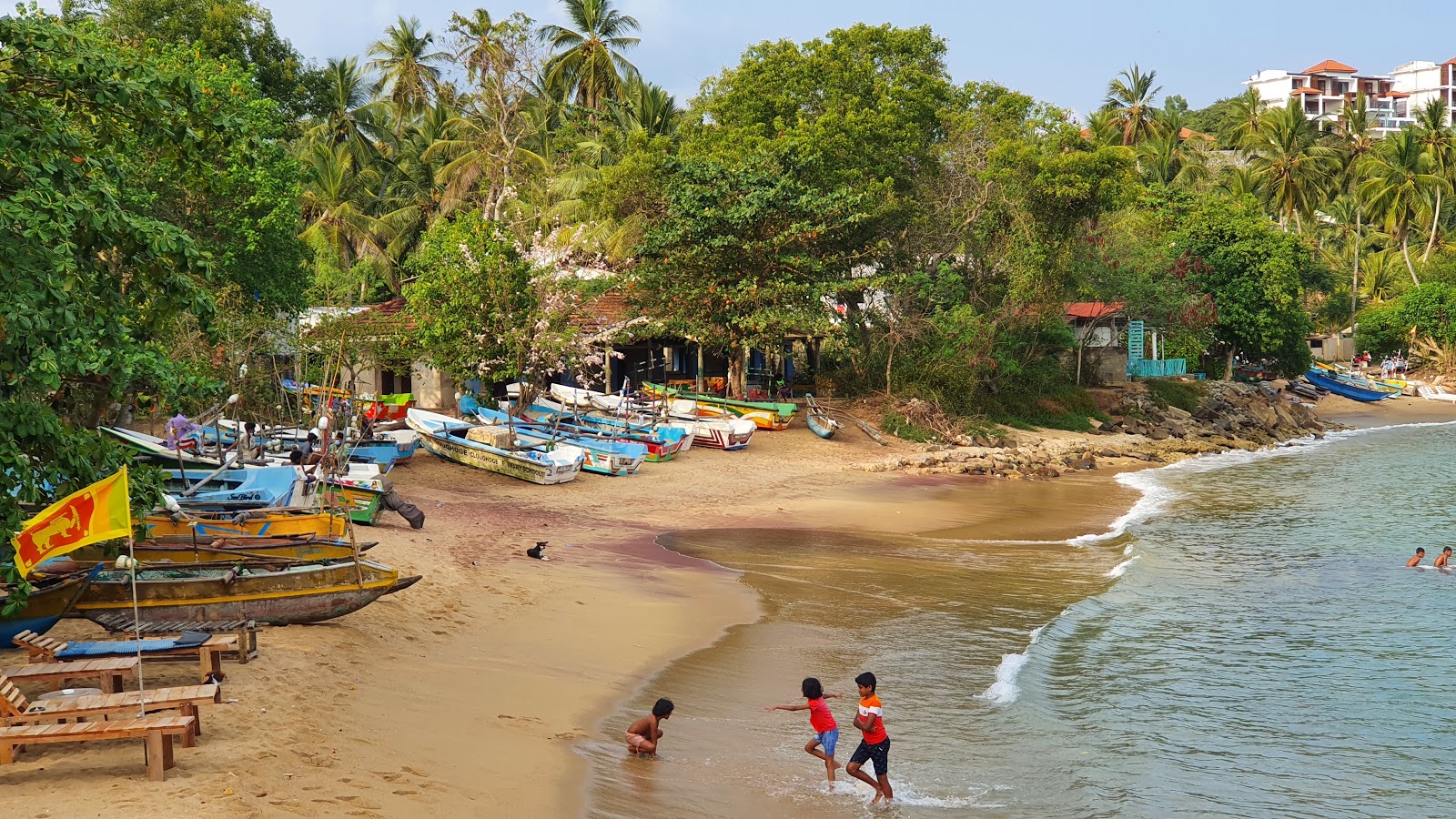 Photo of Unakuruwa Beach amenities area