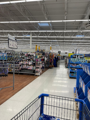 Department Store «Walmart Supercenter», reviews and photos, 1410 S Randall Rd, Algonquin, IL 60102, USA