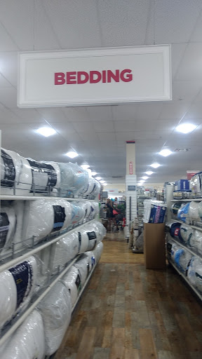 Furniture Store «HomeGoods», reviews and photos, 501 Town Centre Dr, Glen Mills, PA 19342, USA