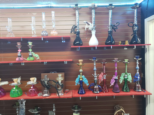 Tobacco Shop «Friends head-shop , tobacco & Hookah lounge», reviews and photos, 3041 E Olive Rd, Pensacola, FL 32514, USA