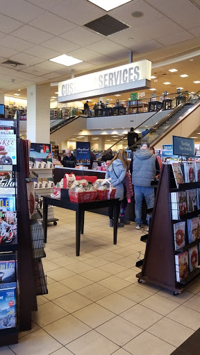 Book Store «Barnes & Noble», reviews and photos, 91 Old Country Rd, Carle Place, NY 11514, USA