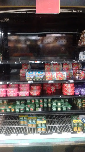 Grocery Store «Shop N Bag», reviews and photos, 7500 S Crescent Blvd # A, Pennsauken Township, NJ 08109, USA