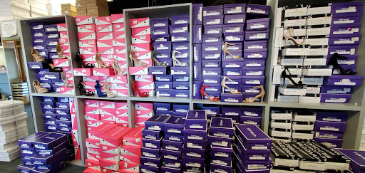 Shoe Store «Wholesale Fashion Shoes», reviews and photos, 4041 E Thomas Rd, Phoenix, AZ 85018, USA