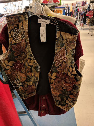 Thrift Store «Goodwill Arvada - Wadsworth», reviews and photos, 7547 W 80th Ave, Arvada, CO 80003, USA