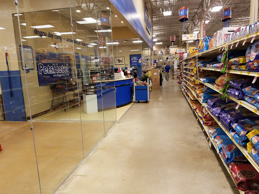 Pet Supply Store «PetSmart», reviews and photos, 6535 Frontier Dr, Springfield, VA 22150, USA