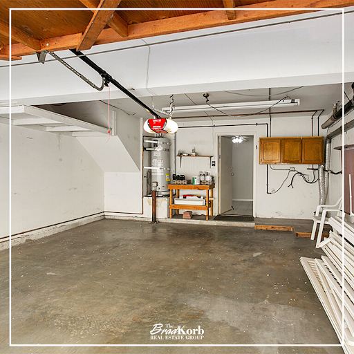 The Brad Korb Real Estate Group image