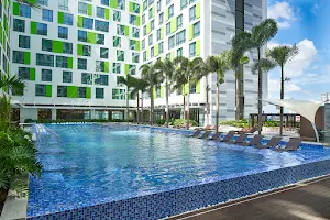 Holiday Inn & Suites Saigon Airport, an IHG Hotel image