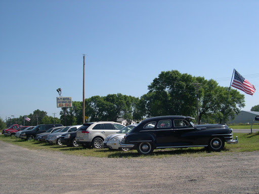 Used Car Dealer «D & T Auto Inc», reviews and photos, 14814 Lake Dr NE, Forest Lake, MN 55025, USA