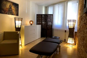 Massage und manuelle Therapie Zürich image