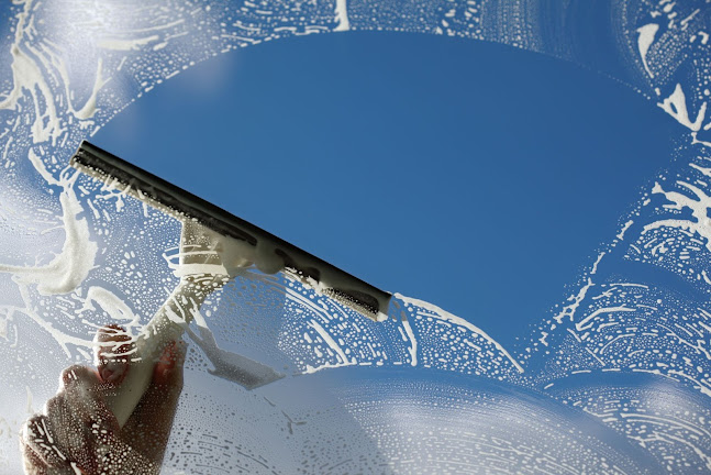 Reviews of J & D Window Cleaning Bedford in Bedford - House cleaning service