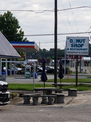 Donut Shop «Doughnut Shop», reviews and photos, 1602 S Madison St, Whiteville, NC 28472, USA