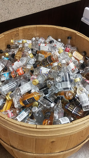 Kork & Keg Liquors, 810 Indianapolis Rd, Greencastle, IN 46135, USA, 