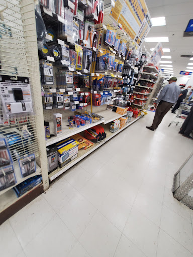 Hardware Store «Harbor Freight Tools», reviews and photos, 7600 la Crosse Ave, Burbank, IL 60459, USA