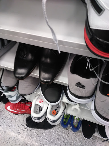 Clothing Store «Ross Dress for Less», reviews and photos, 11840 W 95th St, Overland Park, KS 66214, USA
