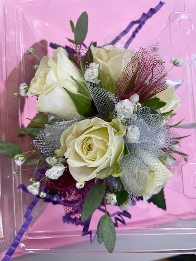 Florist «Flowerama Florist: Whitehall», reviews and photos, 4785 E Broad St, Whitehall, OH 43213, USA
