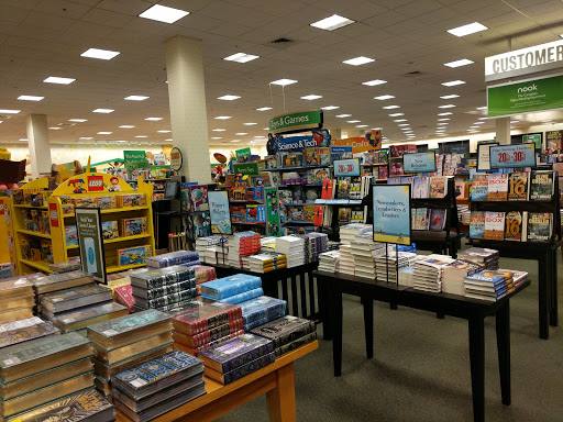 Book Store «Barnes & Noble», reviews and photos, 5101 Main St, Williamsburg, VA 23188, USA