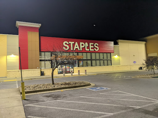 Office Supply Store «Staples», reviews and photos, 713 Winfield Dunn Pkwy, Sevierville, TN 37876, USA