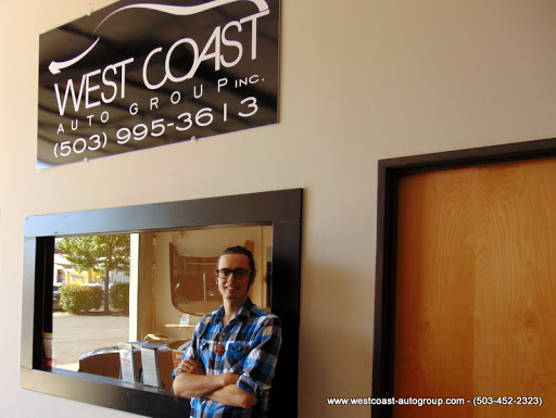 Used Car Dealer «West Coast Auto Group», reviews and photos, 231 NE 10th Ave, Portland, OR 97232, USA