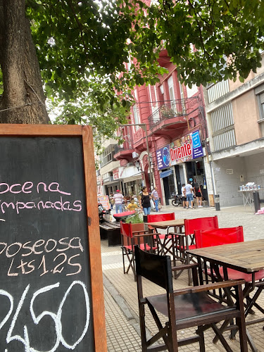 Restó Y Bar Gastón - Farmacia