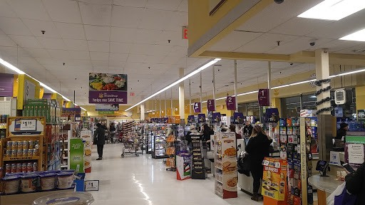 Grocery Store «Stop & Shop», reviews and photos, 64-66 Myrtle Ave, Ridgewood, NY 11385, USA