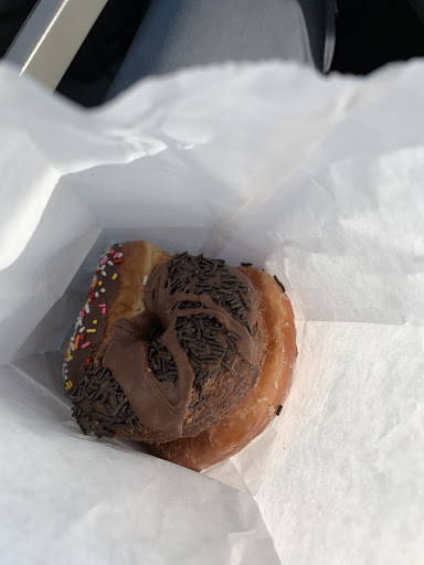 Donut Shop «Donut Day», reviews and photos, 18955 SW Tualatin Valley Hwy, Beaverton, OR 97006, USA