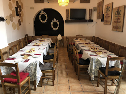 Restaurante Taberna las Tinajas - C. Marchena, 25, 41420 Fuentes de Andalucía, Sevilla, Spain