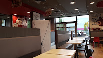 Atmosphère du Restaurant KFC Grenoble St-Martin-D'Hères à Saint-Martin-d'Hères - n°20