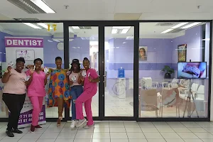 Barclay Square Shopping Centre image