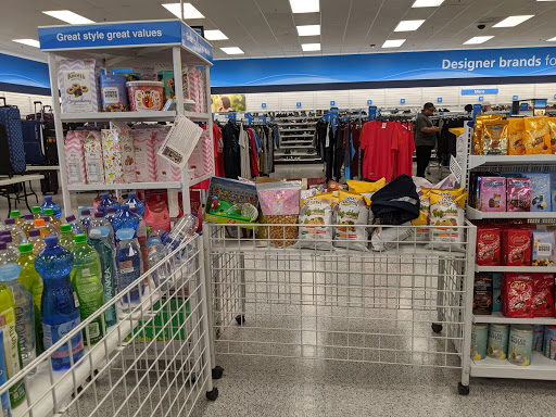 Clothing Store «Ross Dress for Less», reviews and photos, 4425 N Oracle Rd, Tucson, AZ 85705, USA