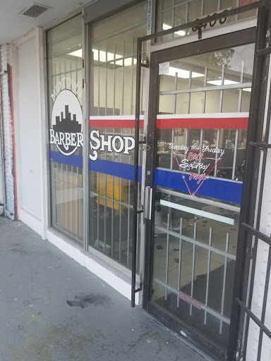 Barber Shop «Midtown Barbershop», reviews and photos, 4830 Almeda Rd, Houston, TX 77004, USA