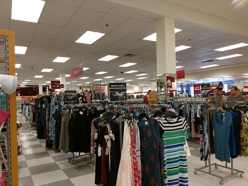 Department Store «T.J. Maxx», reviews and photos, 3 Merchants Row, Rutland, VT 05701, USA