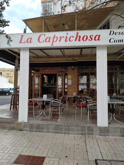 Bar Cafetería La Caprichosa - C. Rafael Quintana Rosado, n°59, 29620 Torremolinos, Málaga, Spain