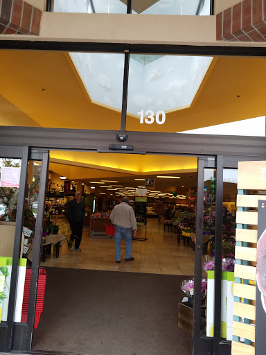 Grocery Store «Nob Hill Foods», reviews and photos, 130 Market Pl, San Ramon, CA 94583, USA