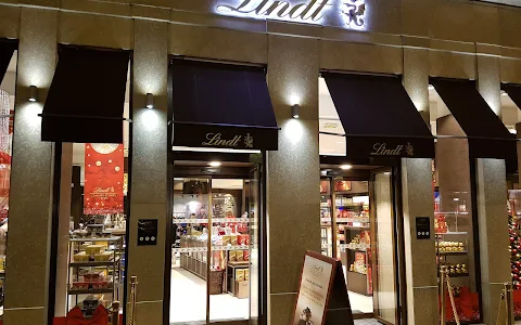 Shop Lindt Lyon image