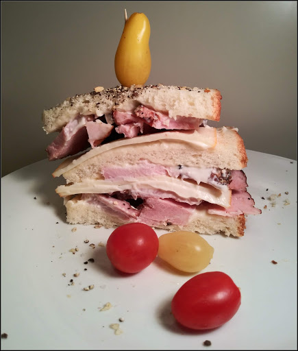 Grocery Store «Market Place On Oakton», reviews and photos, 4817 Oakton St, Skokie, IL 60077, USA