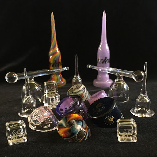 Glass Shop «WHELANS GLASS GALLERY, VAPOR, CIGAR, GIFT & SMOKE SHOP», reviews and photos, 2486 Bancroft Way, Berkeley, CA 94704, USA