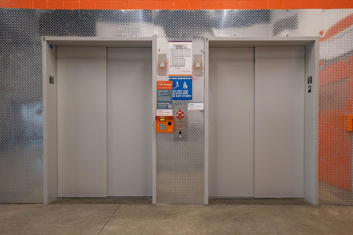 Self-Storage Facility «Public Storage», reviews and photos, 4880 W Rosecrans Ave, Hawthorne, CA 90250, USA