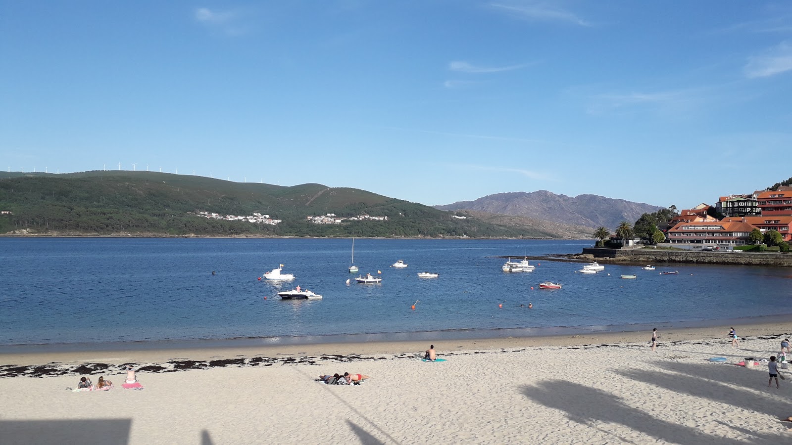 Photo de Praia de Quenxe et le règlement