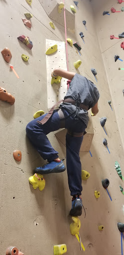 Rock Climbing Gym «Garden State Rocks», reviews and photos, 705 Ginesi Dr, Morganville, NJ 07751, USA