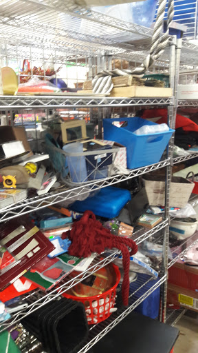 Thrift Store «Goodwill Industries McHenry», reviews and photos, 2006 N Richmond Rd, McHenry, IL 60051, USA