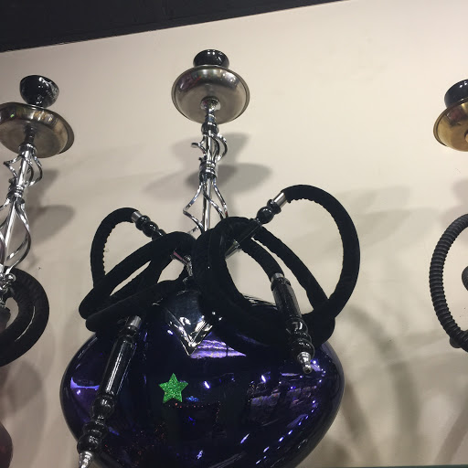 Tobacco Shop «Headdies Pipe & Vape Shop», reviews and photos, 103 E State St, Ithaca, NY 14850, USA