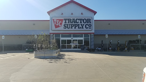 Tractor Supply Co., 125 West St, Jacksboro, TX 76458, USA, 