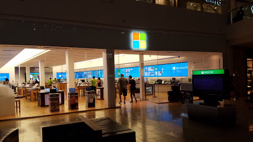 Computer Store «Microsoft Store - Scottsdale Fashion Square», reviews and photos, 7014 E Camelback Rd #1288, Scottsdale, AZ 85251, USA