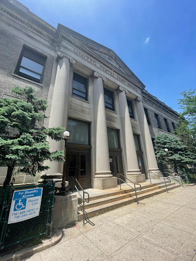 Post Office «United States Postal Service», reviews and photos, 4602 21st St, Long Island City, NY 11101, USA