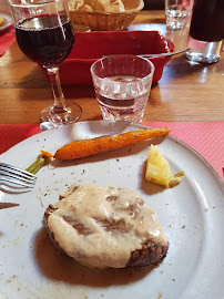 Plats et boissons du Restaurant Ferme Auberge du Rolland à Jullié - n°4