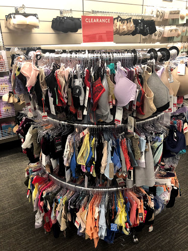 Department Store «Nordstrom Rack», reviews and photos, 3363 E Foothill Blvd, Pasadena, CA 91107, USA